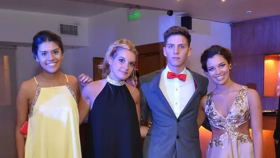 Egresados del Colegio Nuestra Señora de la Medalla Milagrosa