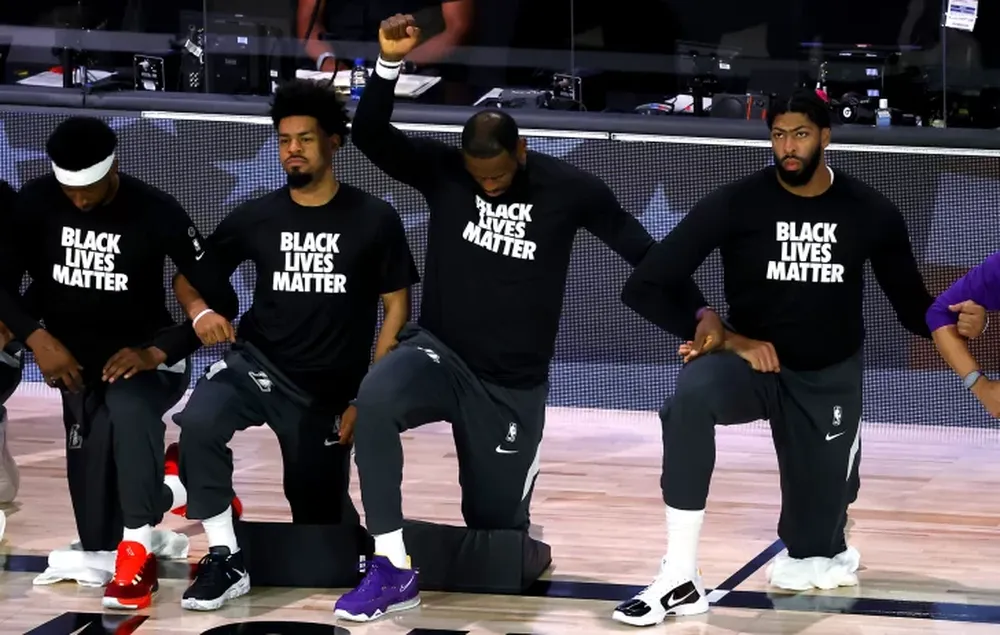 LeBron “cruzó” a Trump por negar la realidad