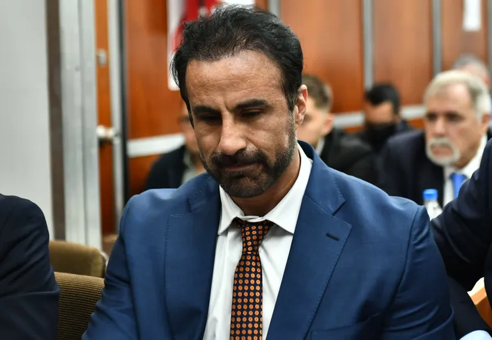 Leopoldo Luque declaró sorpresivamente en Tribunales, aunque no respondió preguntas de los fiscales.