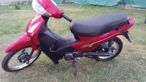 Robó una moto y fue detenido circulando por su propio barrio