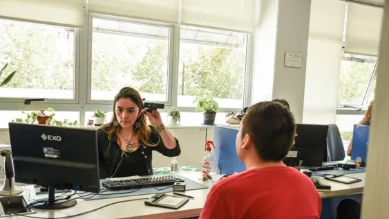 El Registro Civil atenderá en horario de corrido el próximo viernes, sábado y domingo para entregar los DNI que tramitó la gente.