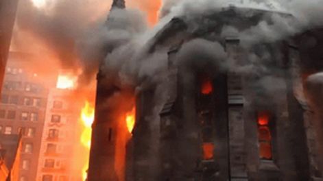Increíble incendio en una catedral de Nueva York