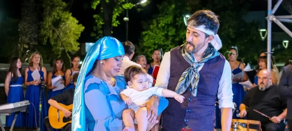 La Navidad Criolla que organiza la Biblioteca Popular Mariano Moreno, cuenta con la colaboración del municipio de Rawson.