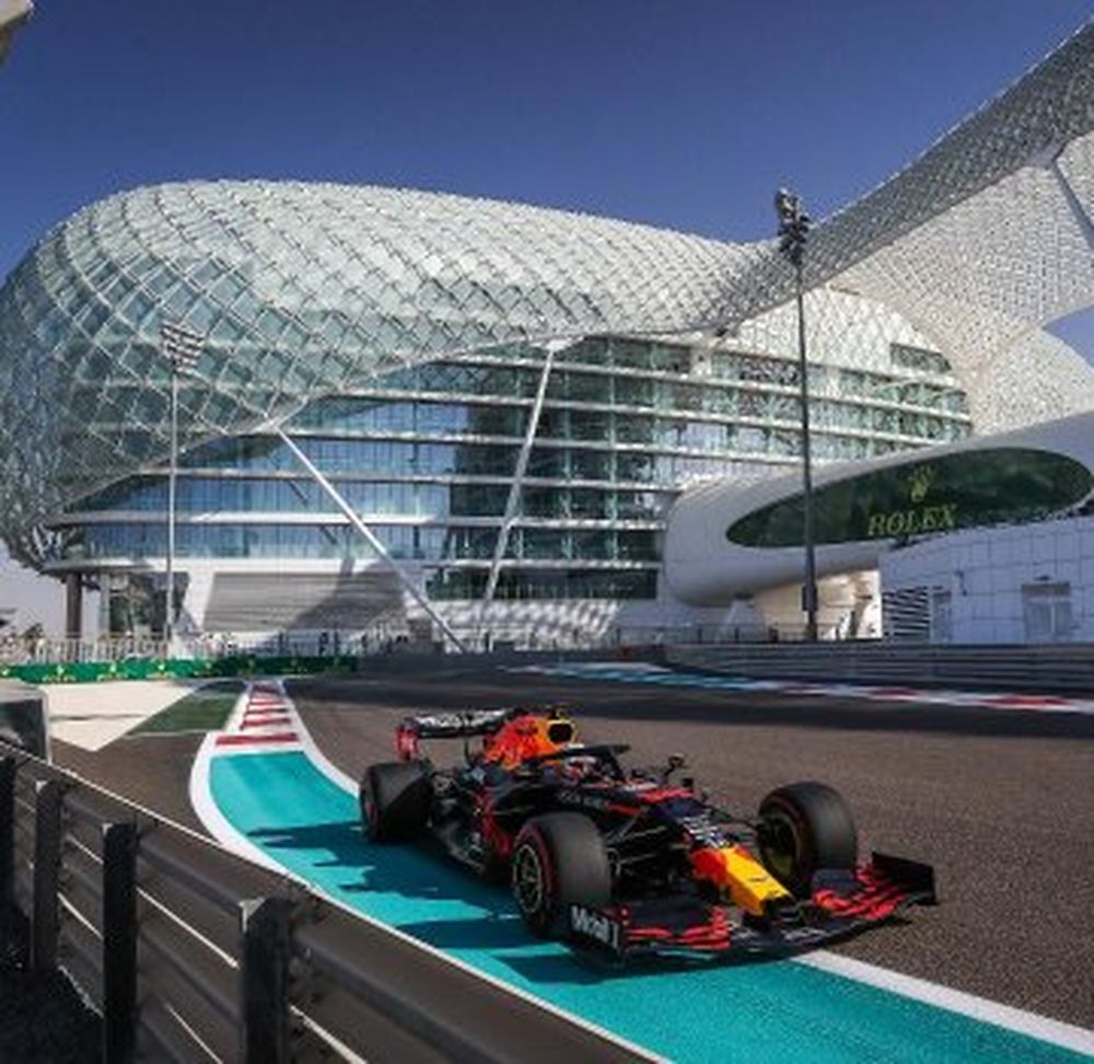 Verstappen quebró la hegemonía de Mercedes con la pole position en Abu Dhabi