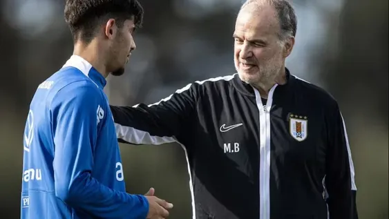 EL DT argentino de Uruguay podrá repetir la formación títular en su equipo.La Celeste estará con todo su potencial mañana.