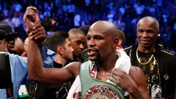 Mayweather arremetió contra McGregor y demostró que sigue siendo el rey