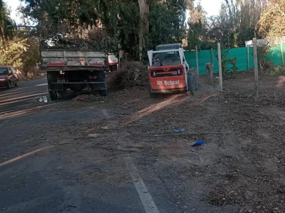 Mejoras de banquinas en Pocito