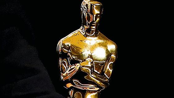 El Oscar, presencial y al aire libre