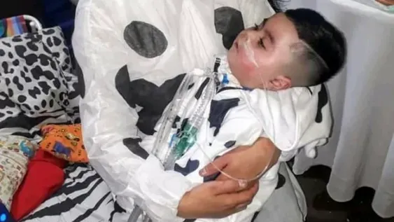 A Liam le quedan 87 días para conseguir la vacuna más cara del mundo y así recuperar la movilidad