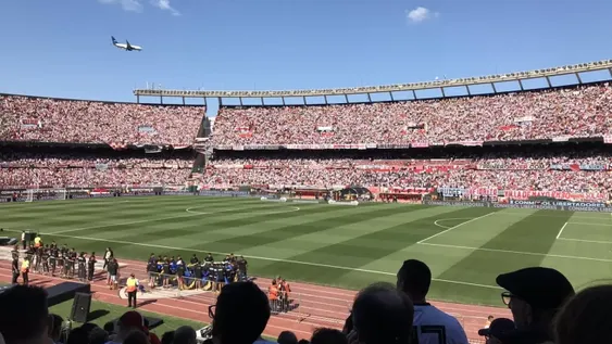 El ataque a Boca derivó en la postergación para este domingo a las 17