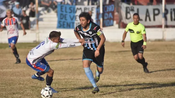 Platero y la vuelta del fútbol: “No podemos ser pioneros en algo que nos va a crucificar”