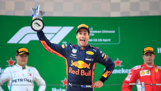 Ricciardo cortó la racha de Vettel en China