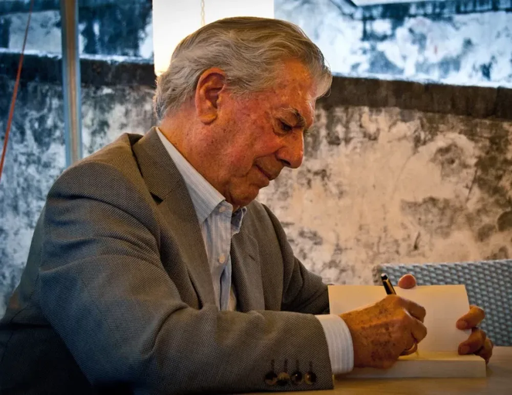 VARGAS LLOSA, uno de los intelectuales más valientes que se han conocido. 