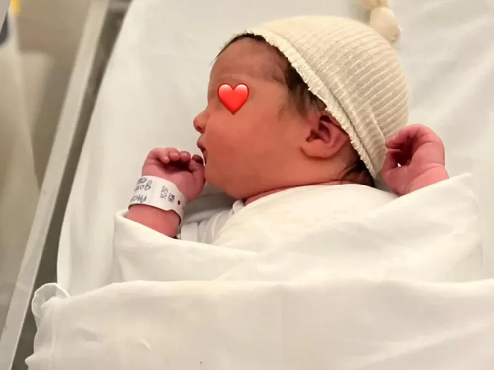 El tierno posteo de Barassi para mostrar la primera foto de su hija Inés