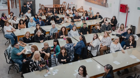 Las bibliotecas populares recibieron obras de arte y material didáctico.&nbsp;