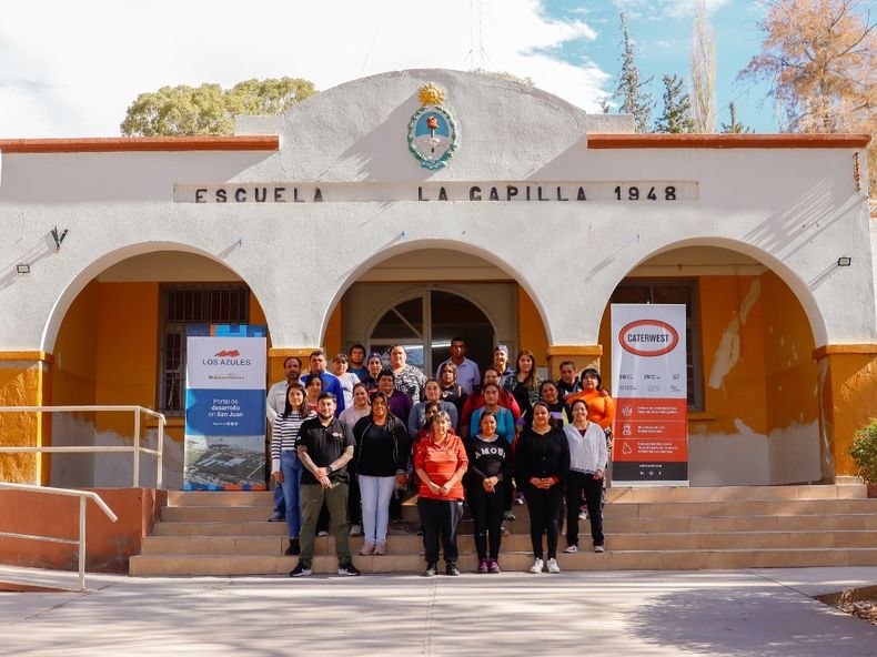 Capacitaciones laborales, educación y apoyo social, las acciones que Los Azules realiza en la comunidad calingastina
