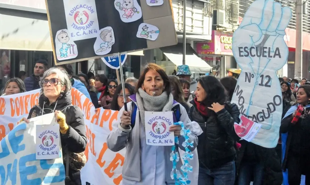 Marcha atrás de Morales con decreto que frena los piquetes