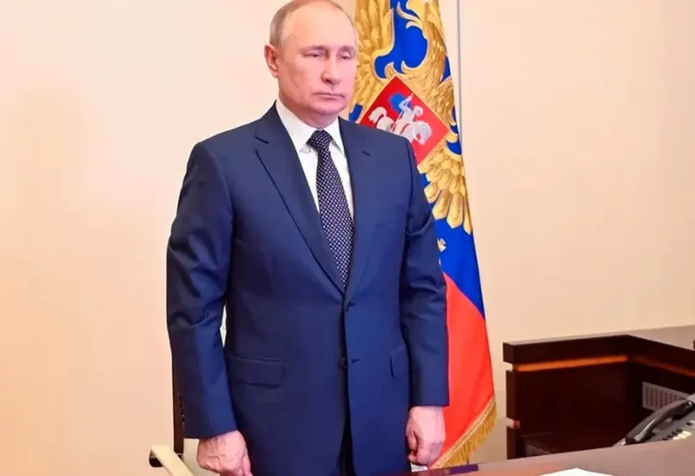 Vladimir Putin: “Les aconsejo a nuestros vecinos que no escalen la situación”