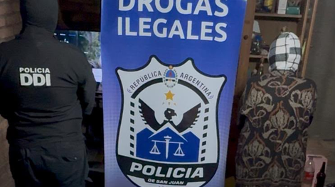 Una mujer quedó detenida por la presunta venta de cocaína.