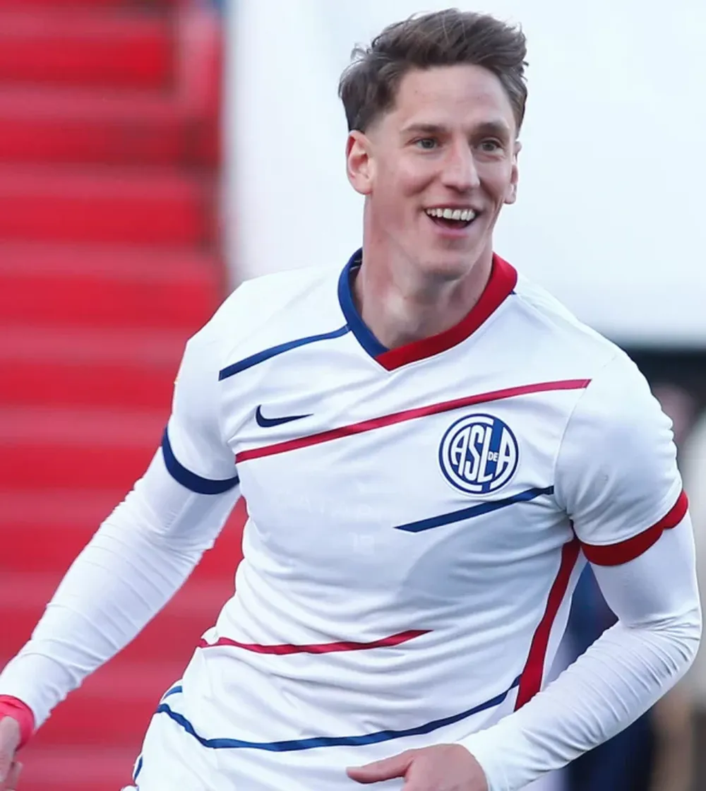 San Lorenzo examina al líder Atl. Tucumán