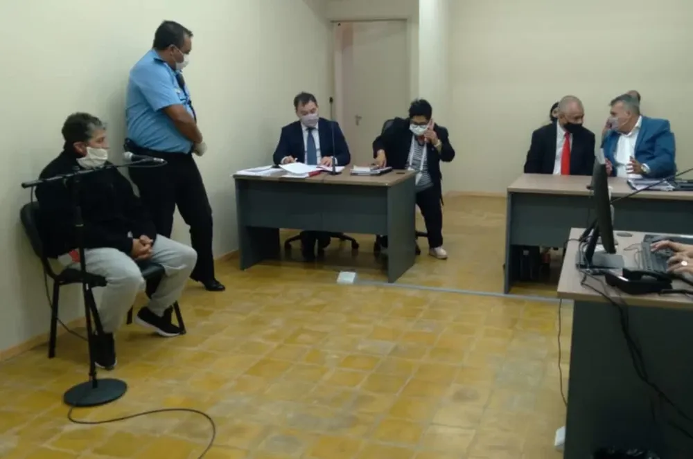 Nena discapacitada violada por su padrastro, abusada por un tío y corrompida por otro