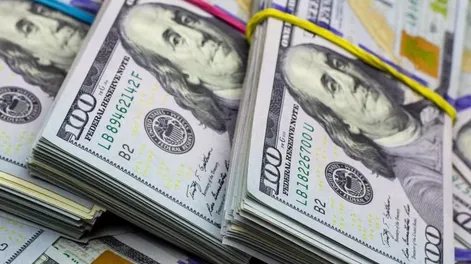 El dólar blue cae a $217 luego del anuncio de acuerdo con el FMI