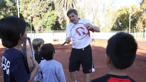 Argentina confirmó su favoritismo con una victoria cómoda ante Lituania