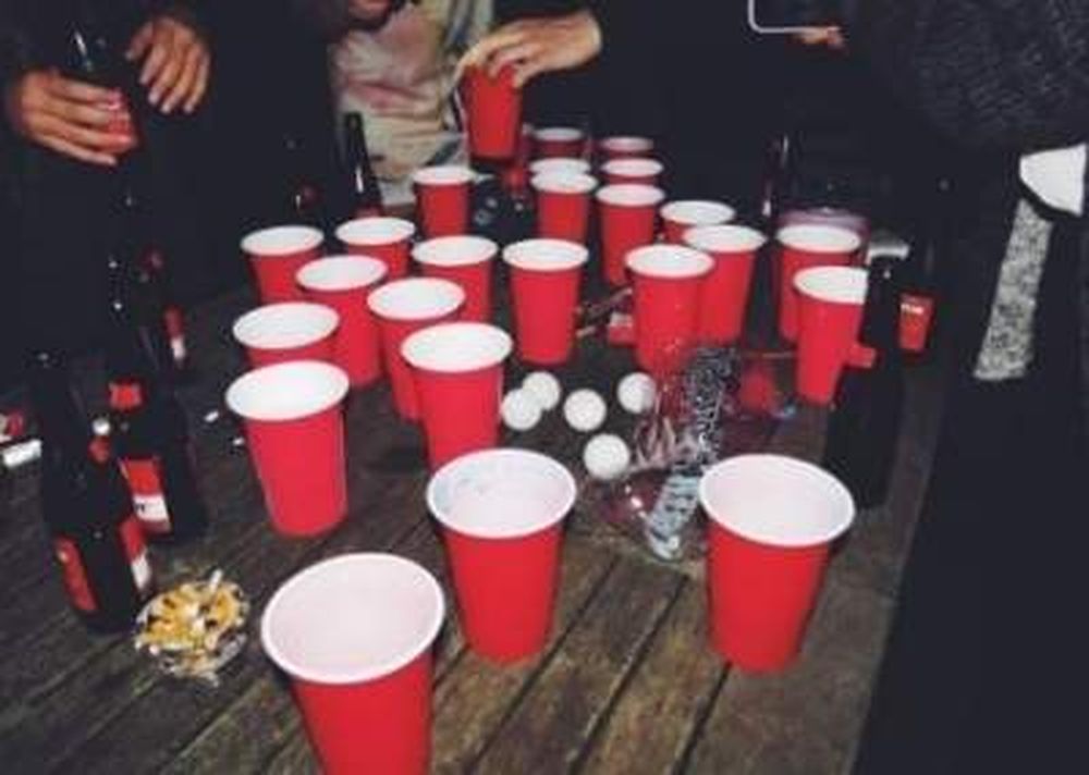 Una chica de 15 años, internada por intoxicarse con alcohol y marihuana