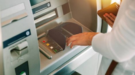 Cajero automático.-