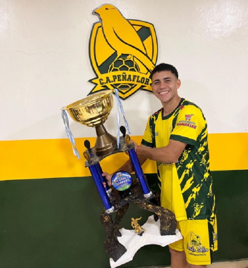 Tulo Giménez, la joyita que los clubes grandes quieren pero que hoy ostenta Peñaflor: “Mi cabeza está puesta en este domingo”