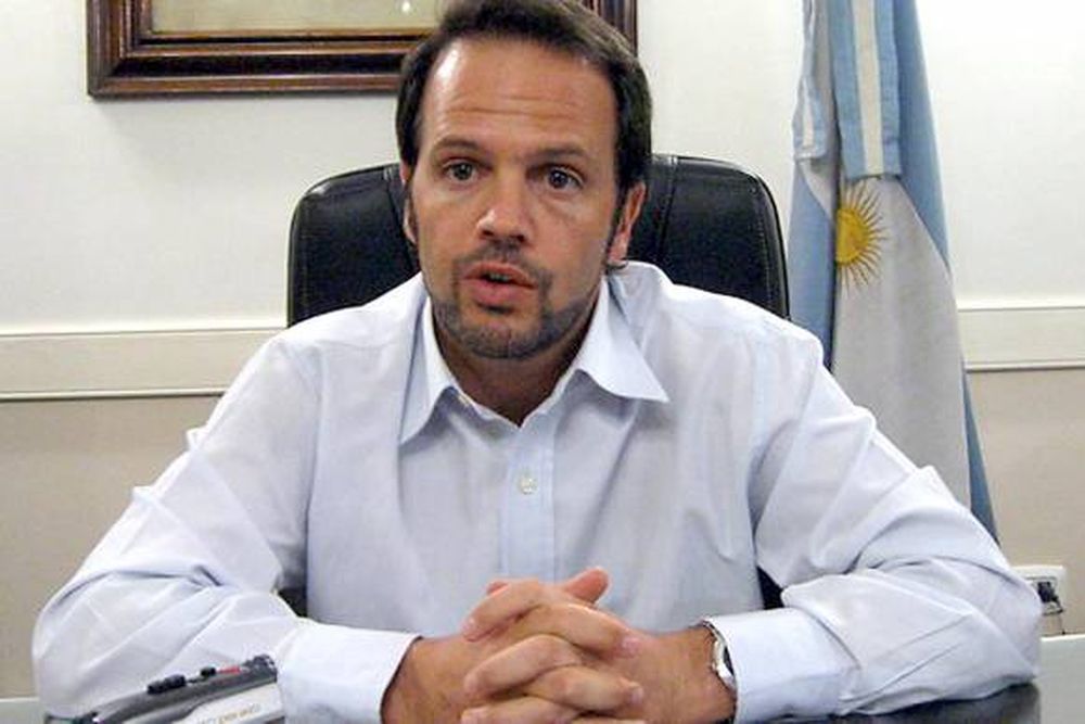 El vice mendocino selló su ingreso a la oposición