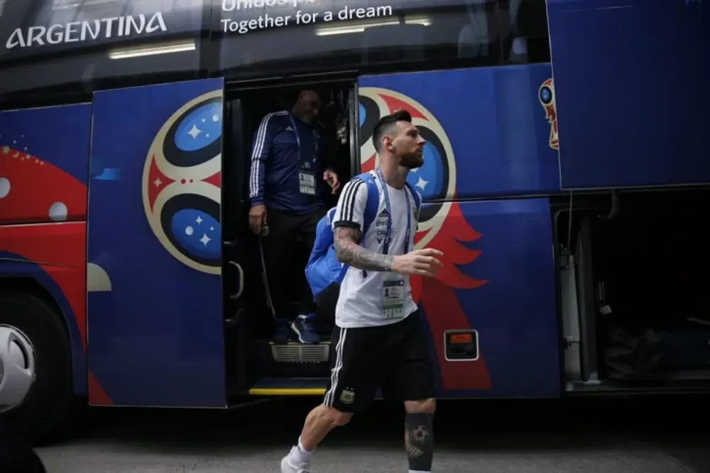 [VIDEO] Messi y la Selección ya están en el estadio de Kazán