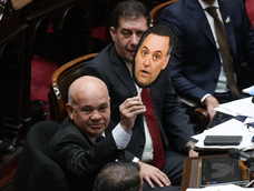 payasesco: fuerte cruce entre martin menem y un diputado peronista en medio de criticas por el caso adorni payasesco: fuerte cruce entre martin menem y un diputado peronista en medio de criticas por el caso adorni