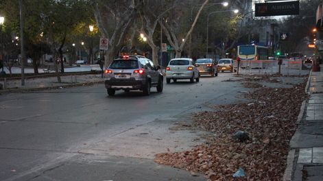 Emiten alerta por fuertes ráfagas de viento sur en San Juan.