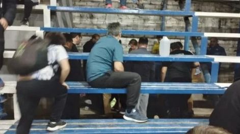 Susto en la final del hockey sobre patines por un niño que cayó de una de las tribunas