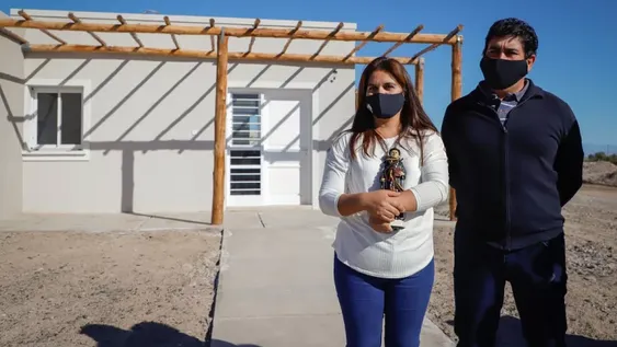 Más de 80 familias ya disfrutan de su casa propia en 25 de Mayo