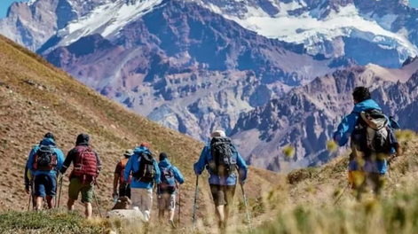mendoza prohibio los deportes de alto riesgo en el aconcagua durante la temporada alta