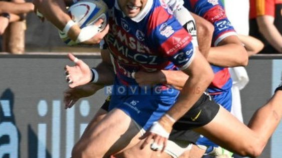 EL CENTRO surgió en Universitario.