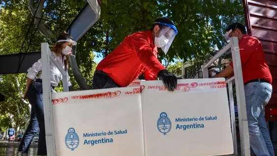 Llegaron a San Juan 22.300 nuevas dosis de AstraZeneca