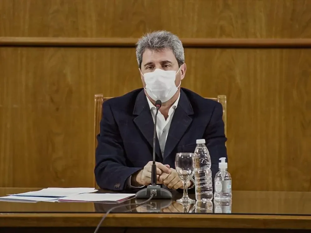 Esta semana vacunan a docentes con la segunda dosis  y desde el lunes ‘presencialidad cuidada’