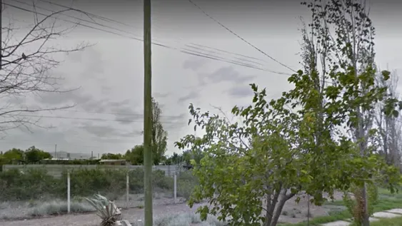 Vecinos rescataron a una chica que cayó a un canal