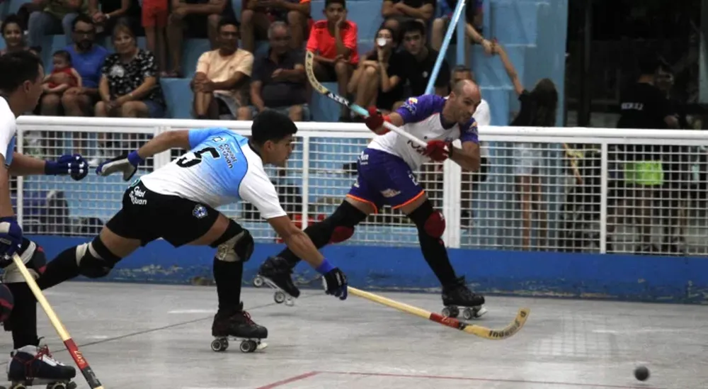 Social goleó en la apertura