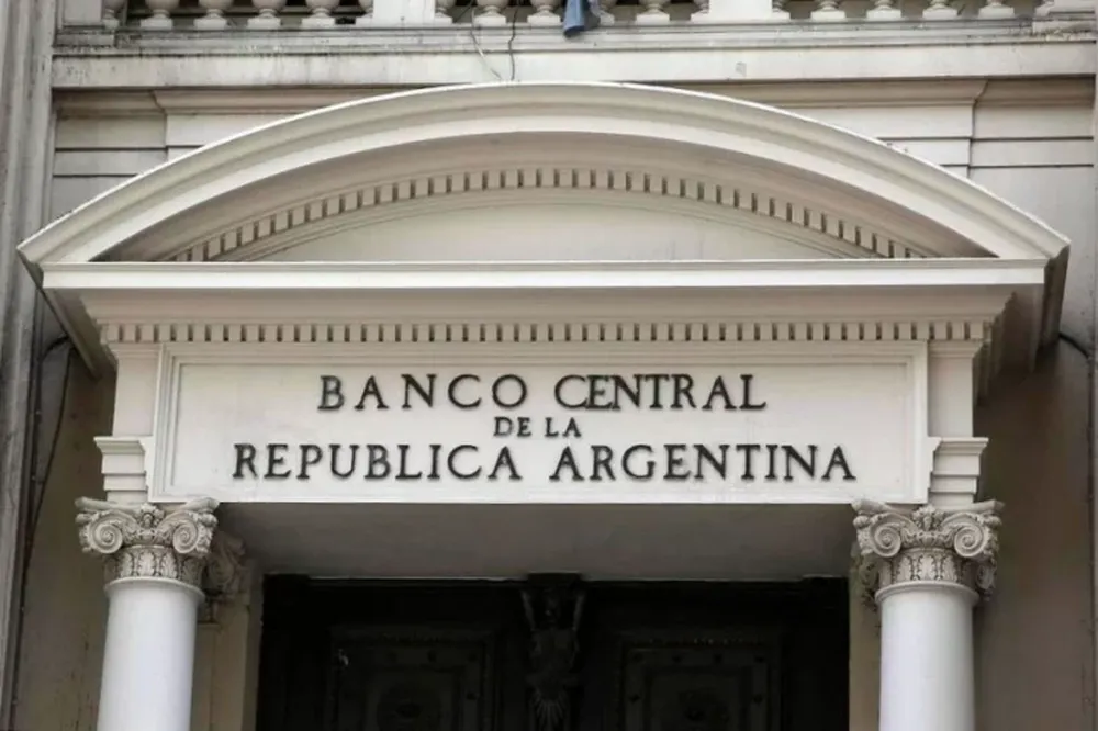 El Banco Central más estricto con las operaciones en dólares financieros