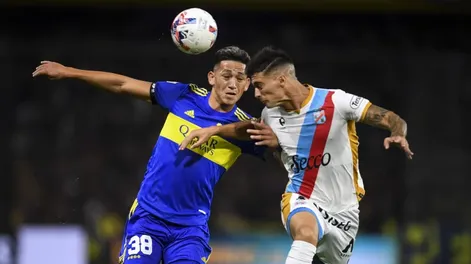 Un Boca inconstante no pudo quedar único puntero y empató 2 a 2 con Arsenal