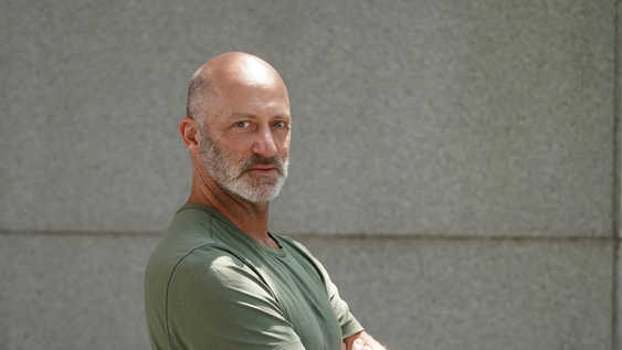 estanislao bachrach llega a san juan para debatir sobre autoconocimiento desde la mirada cientifica para cambios positivos