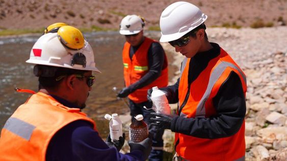 Programa de gestión del agua en minería con monitoreo participativo en El Pachón.