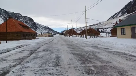 Reabrió el Paso Cristo Redentor y piden precaución por hielo en la calzada