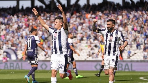 Con Espejo como titular, Talleres derrotó a Gimnasia en el Kempes