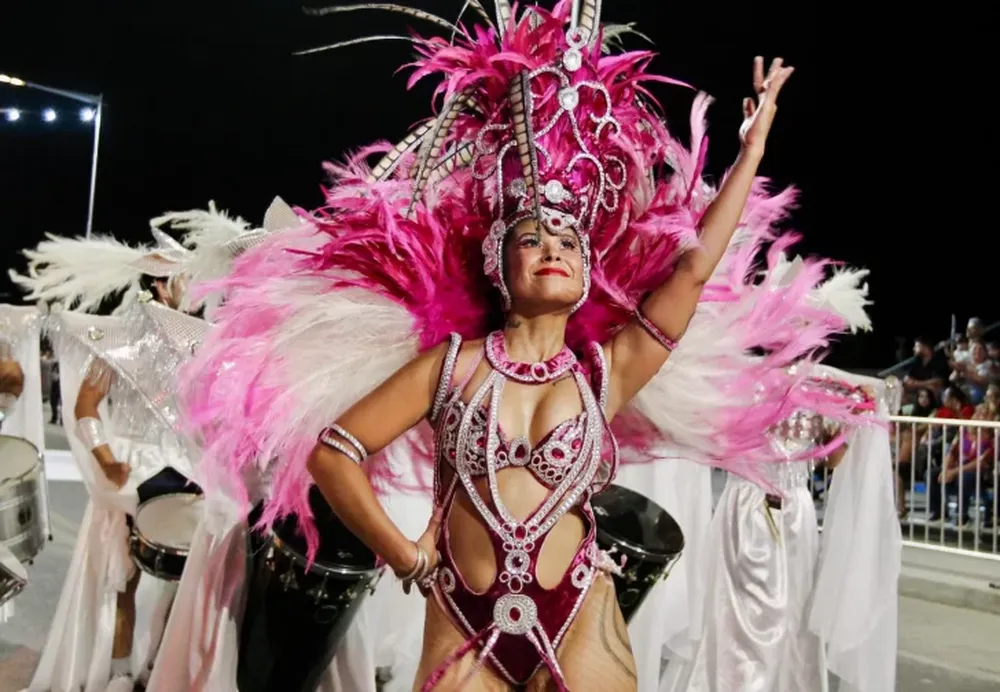 La primera noche del Carnaval de Chimbas contó con más de 15 mil personas