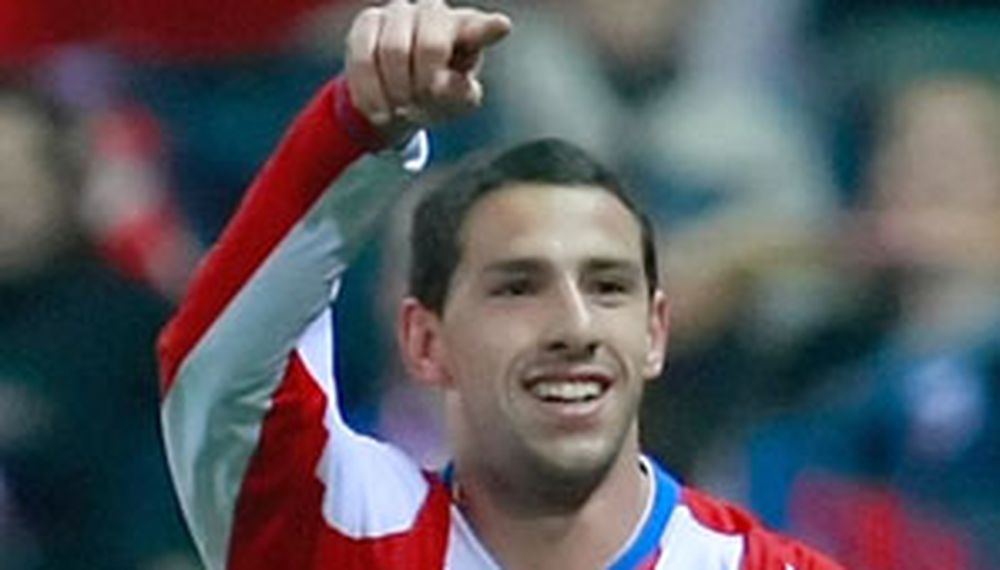 Maxi Rodríguez quedó con un pie afuera del Atlético de Madrid